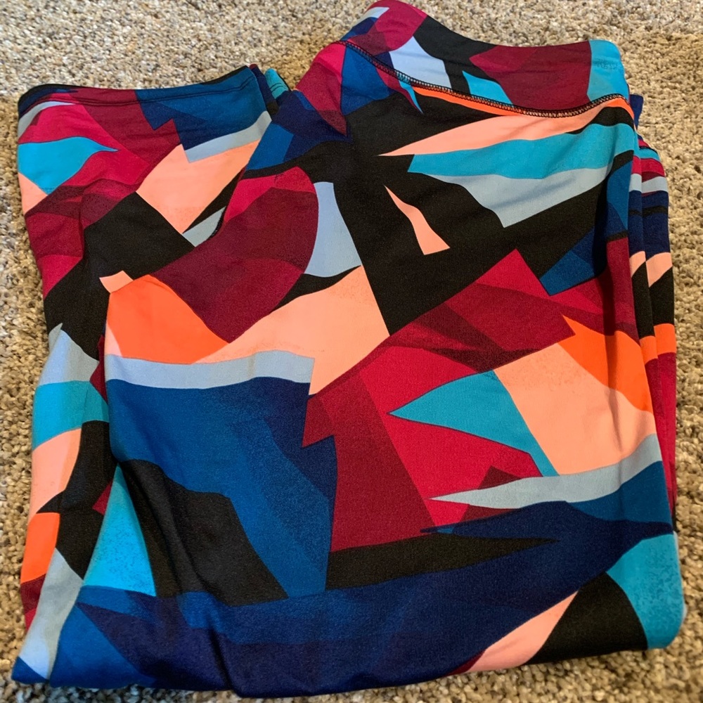 Set of workout capri leggings